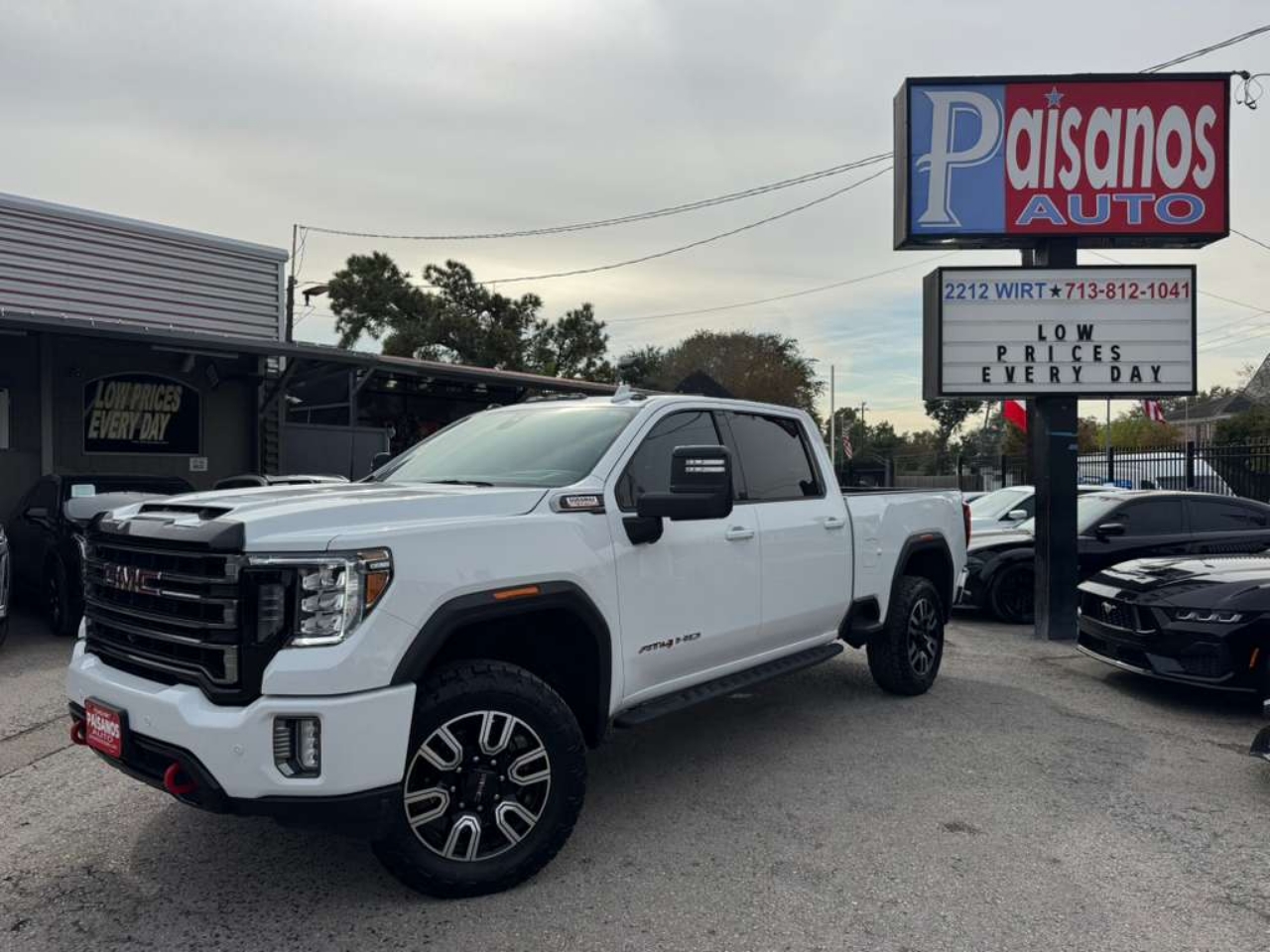 2021 GMC Sierra 2500HD AT4's photo