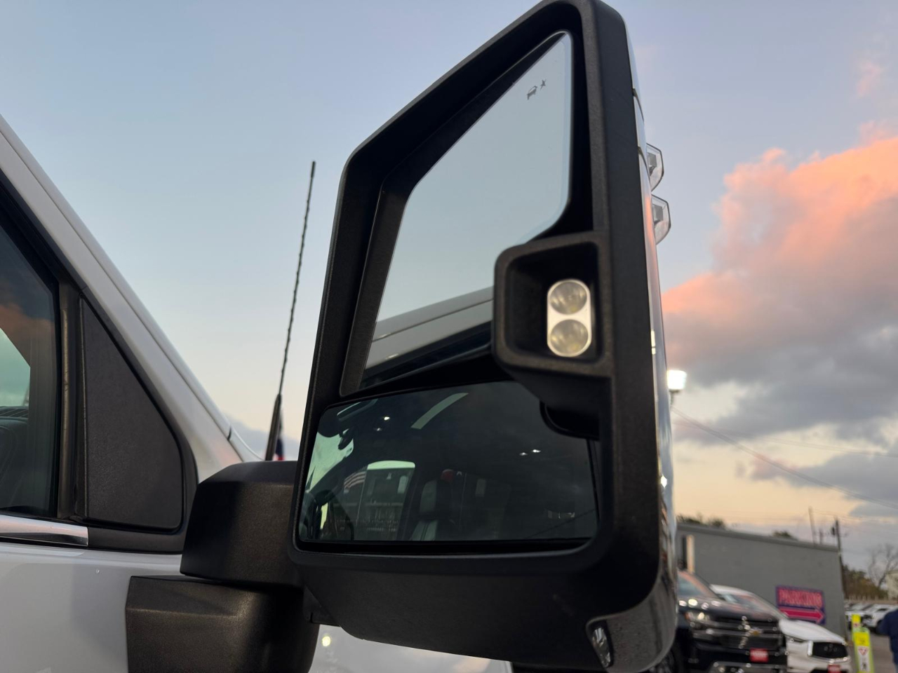 Chevrolet Silverado 2500HD High Country Crew Cab Long Box 4WD 2020