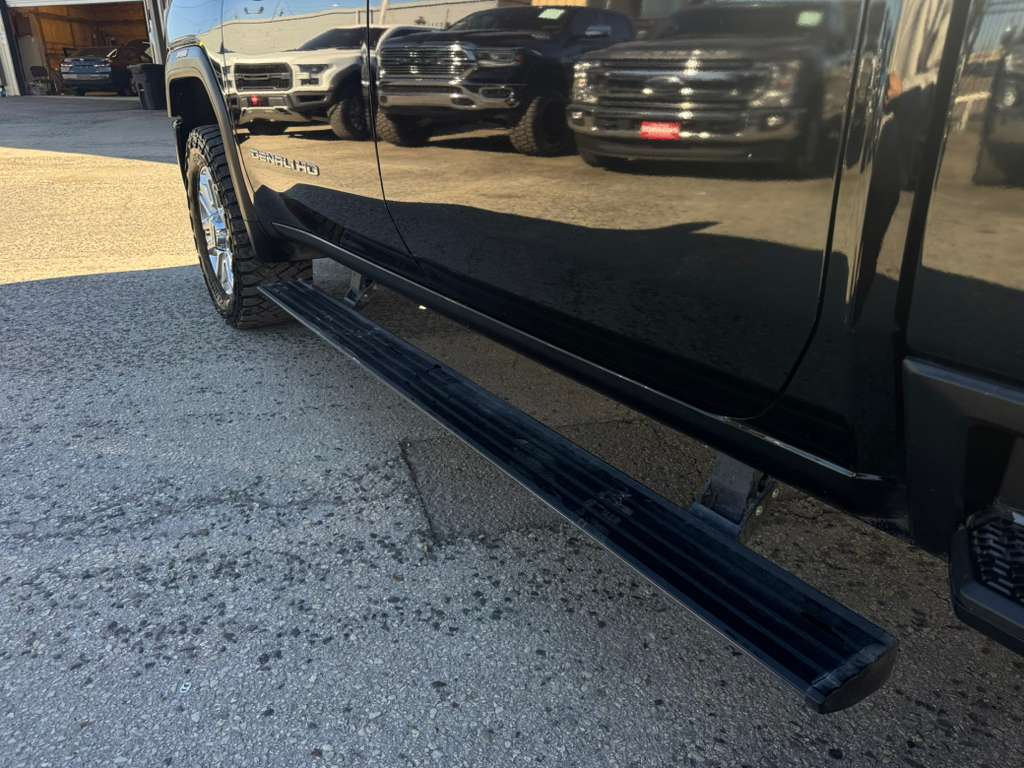 GMC Sierra 2500HD Denali Crew Cab 4WD 2021