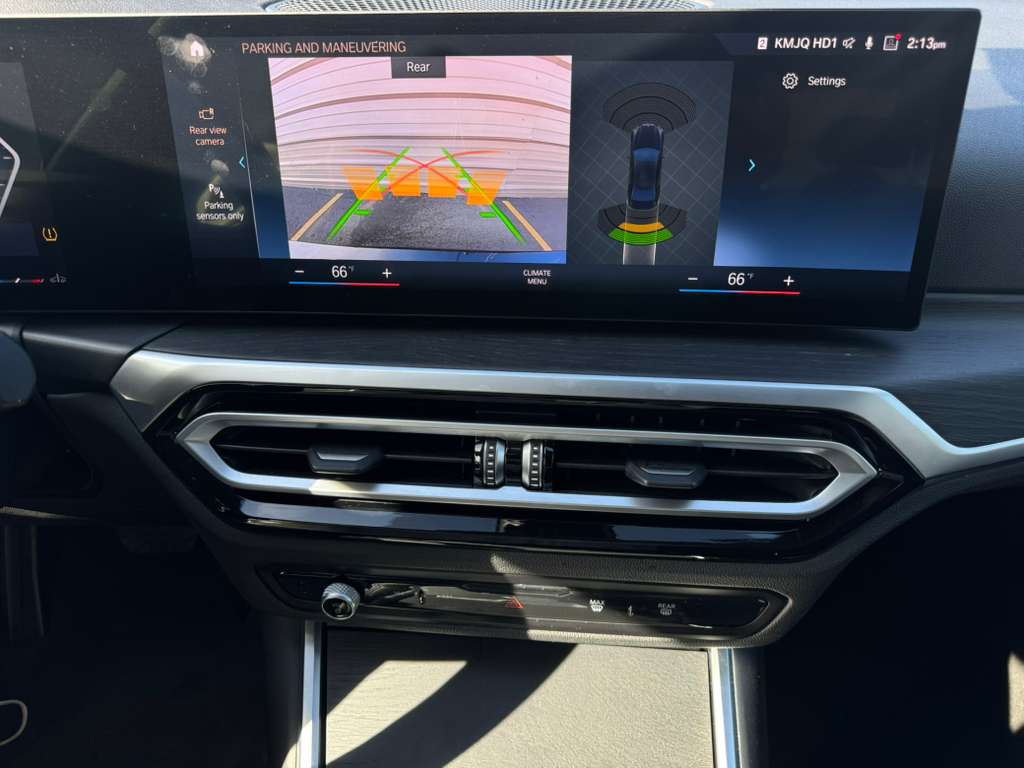 BMW 3-Series 330i 2024