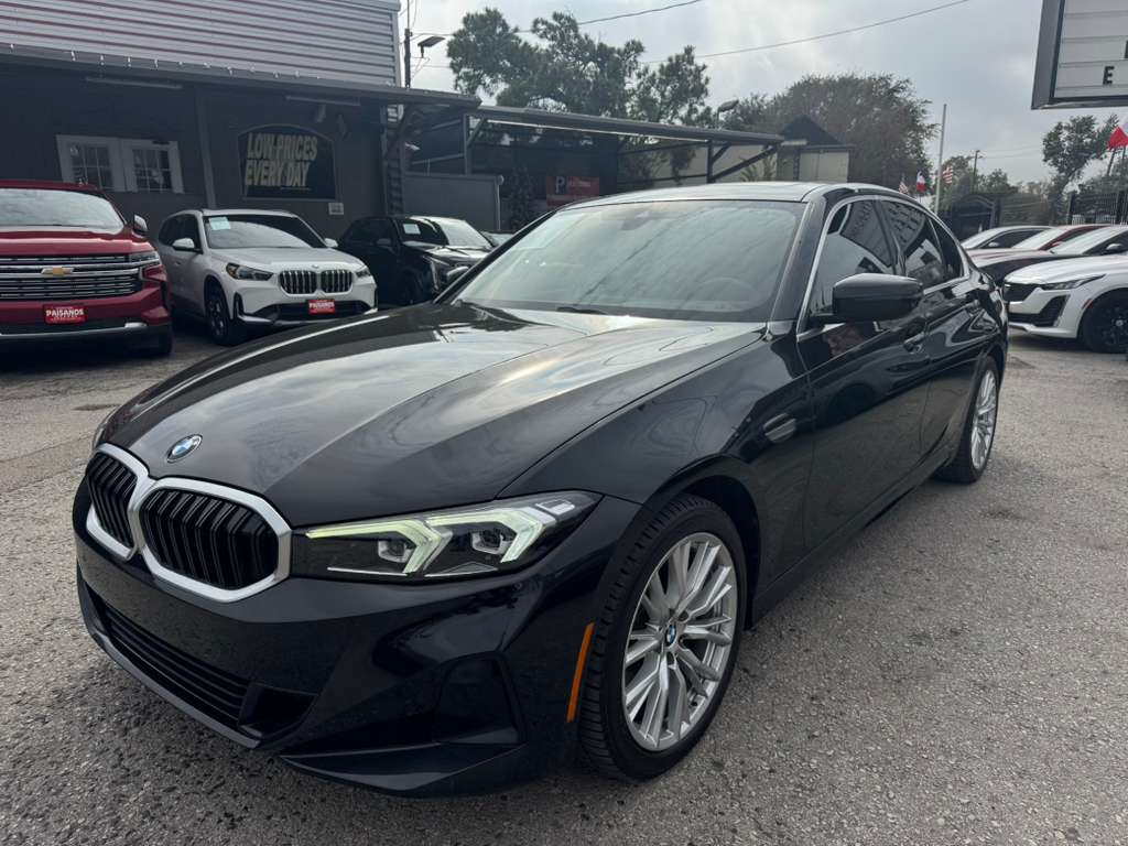 BMW 3-Series 330i 2024