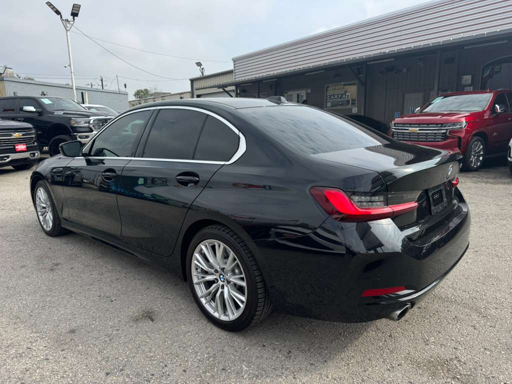 BMW 3-Series 330i 2024