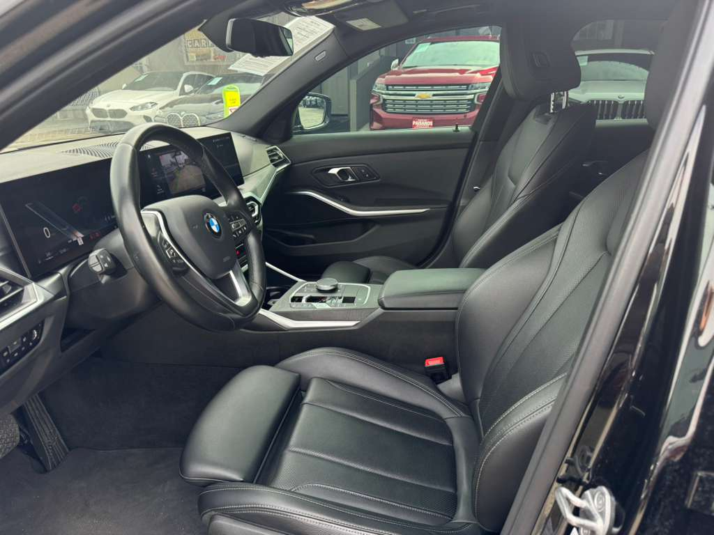 BMW 3-Series 330i 2024