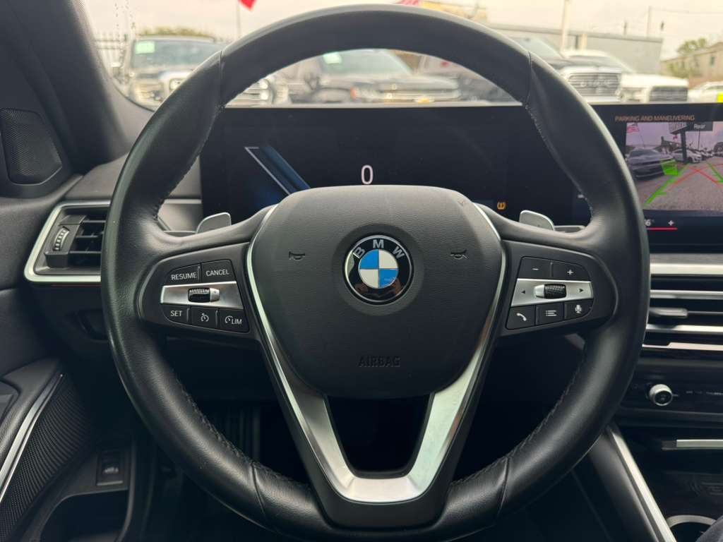 BMW 3-Series 330i 2024