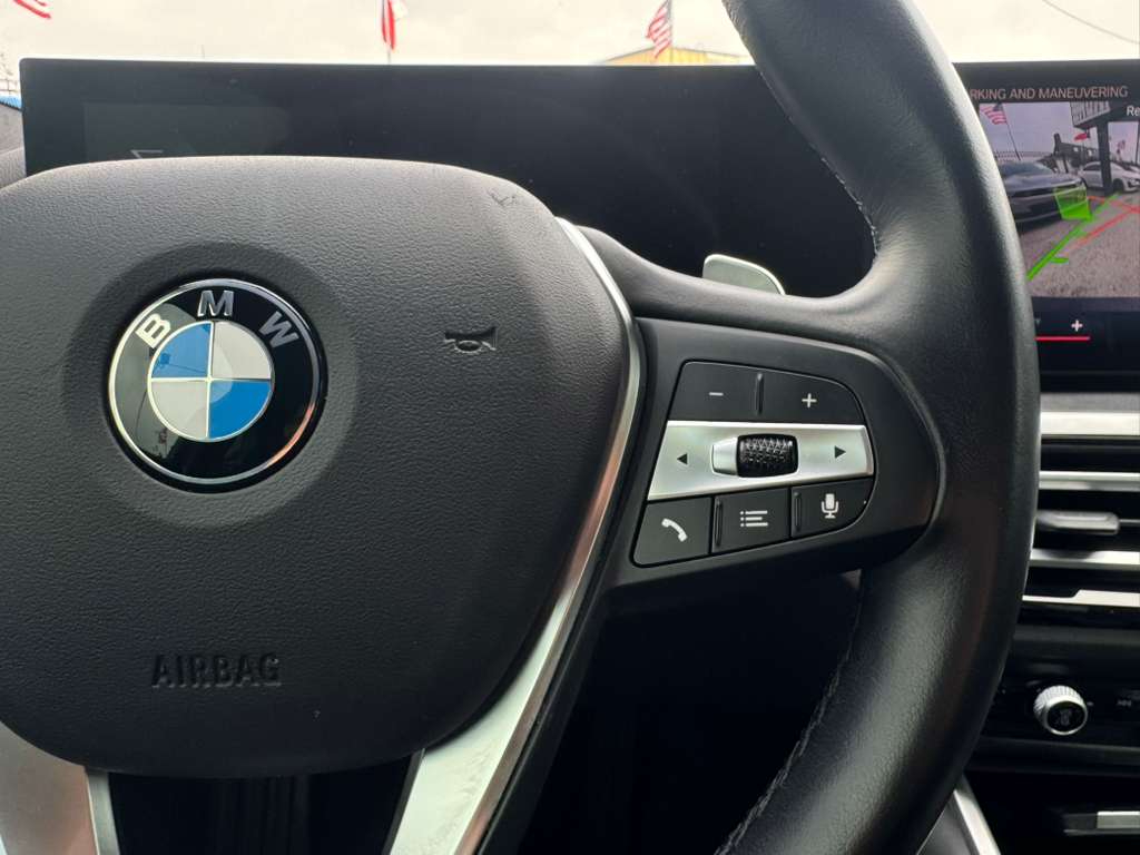 BMW 3-Series 330i 2024