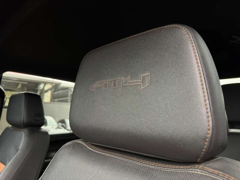 GMC Sierra 2500HD AT4 Crew Cab 4WD 2022