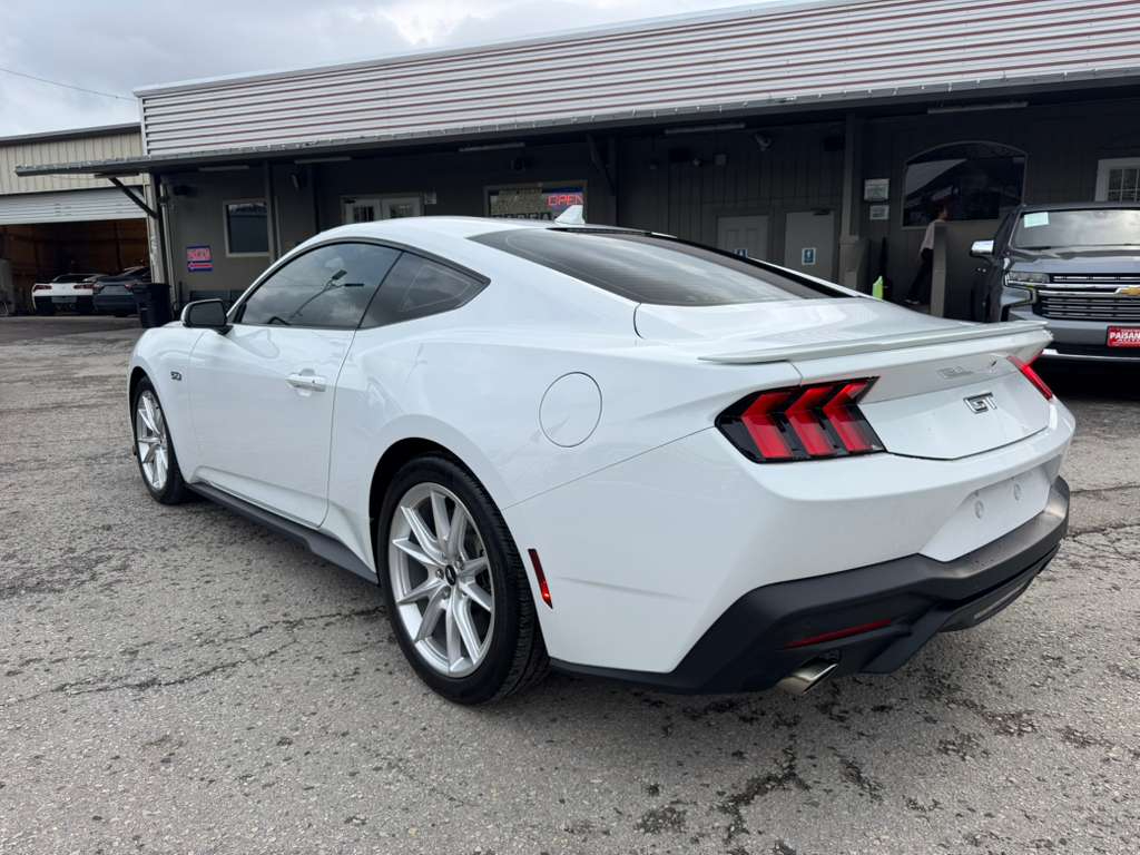Ford Mustang GT Premium Coupe 2024