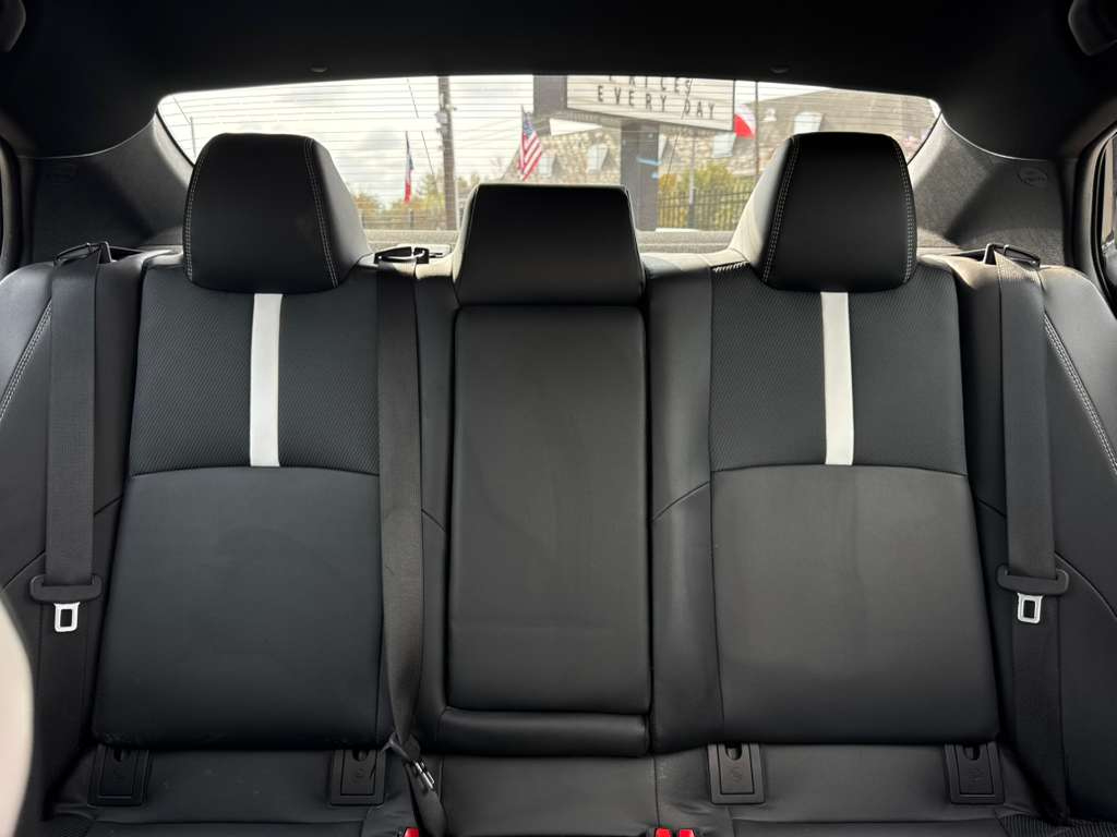 Toyota Camry SE 2025