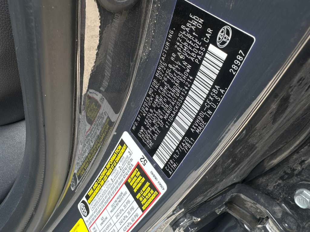 Toyota Camry SE 2025