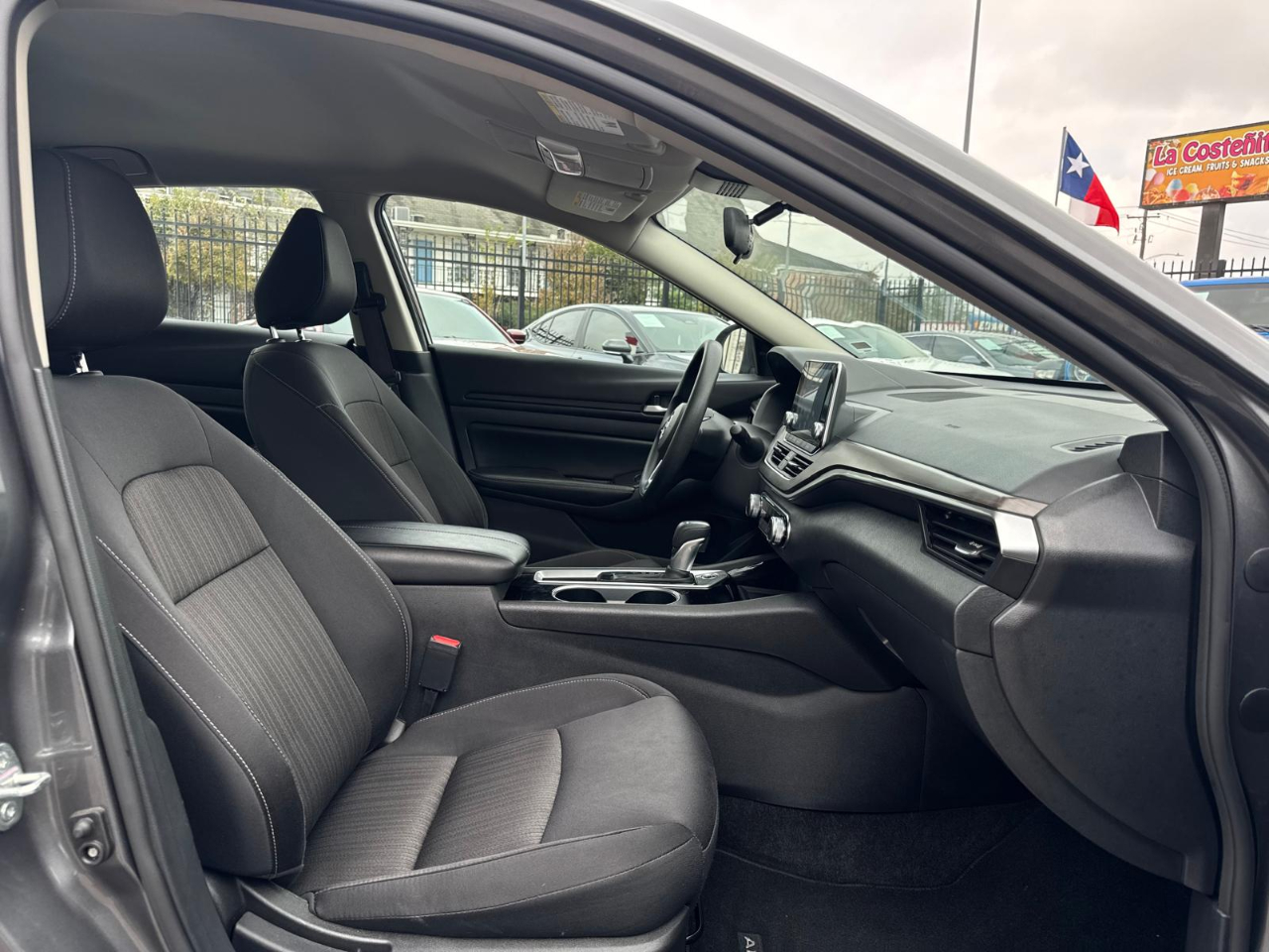 Nissan Altima 2.5 SV 2024