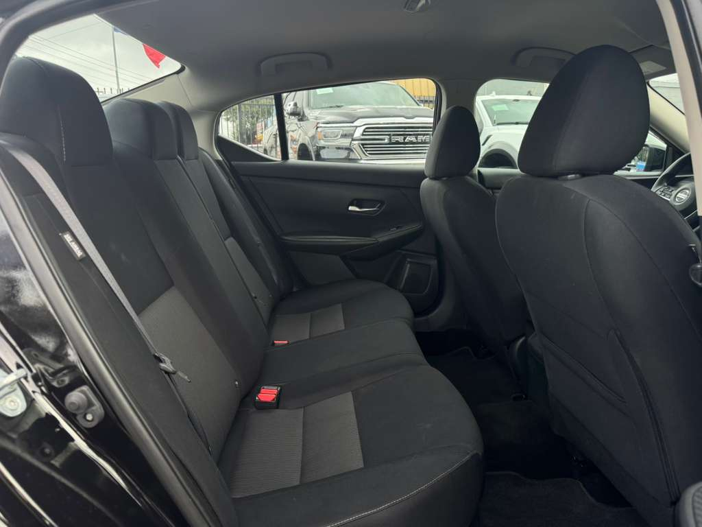 Nissan Sentra SV 2023