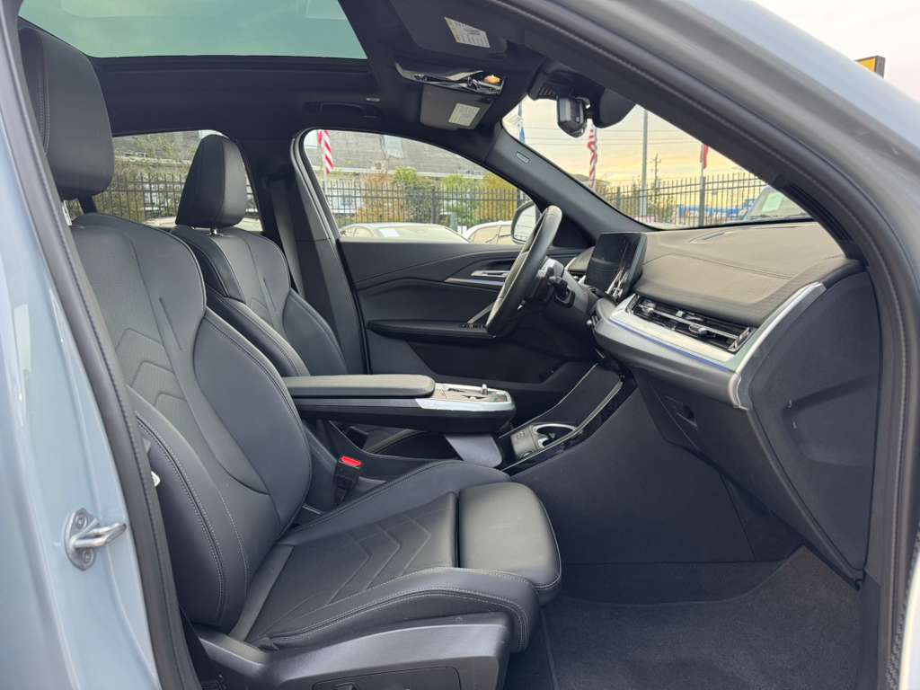 BMW X2 xDrive28i 2025