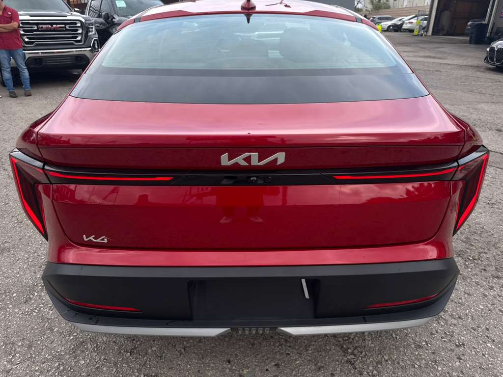 Kia K4 LX 2025