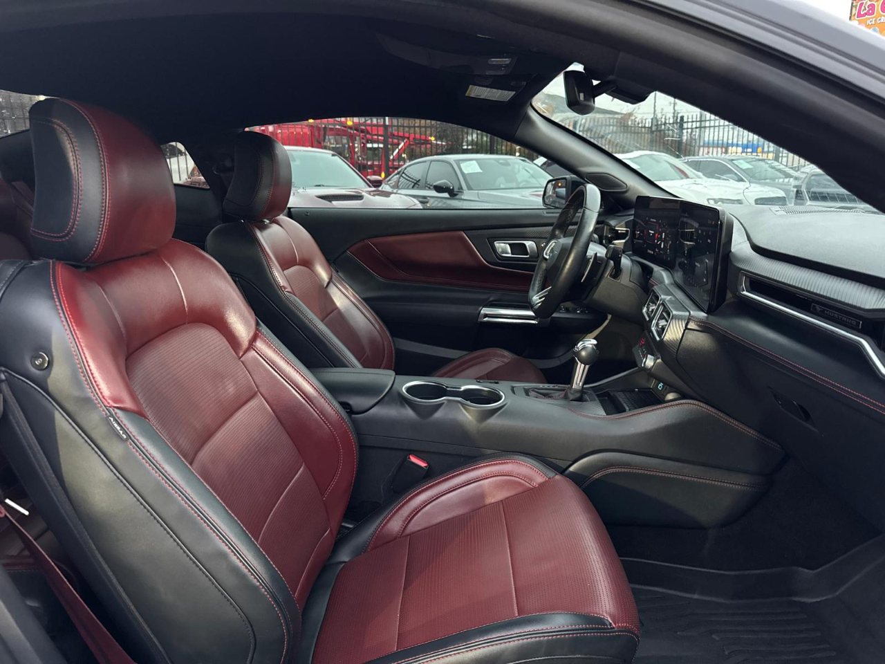 Ford Mustang GT Premium Coupe 2024