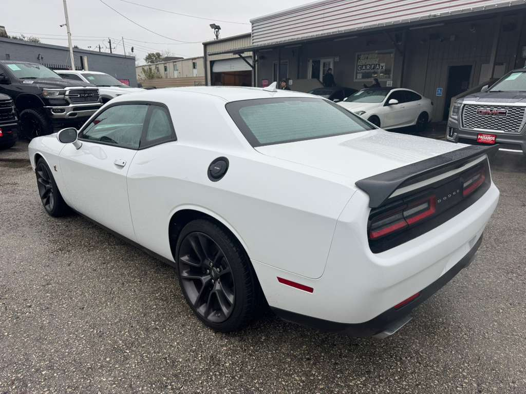 Dodge Challenger R/T SCAT Pack 2021