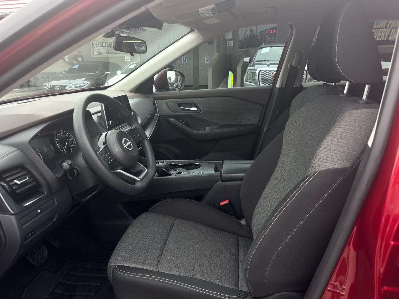 Nissan Rogue SV 2023