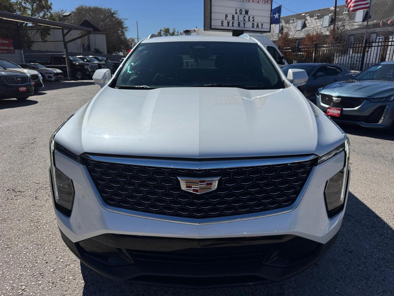 Cadillac XT4 Premium Luxury AWD 2024