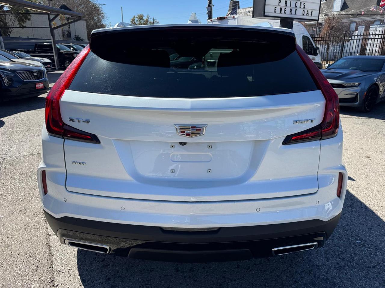 Cadillac XT4 Premium Luxury AWD 2024