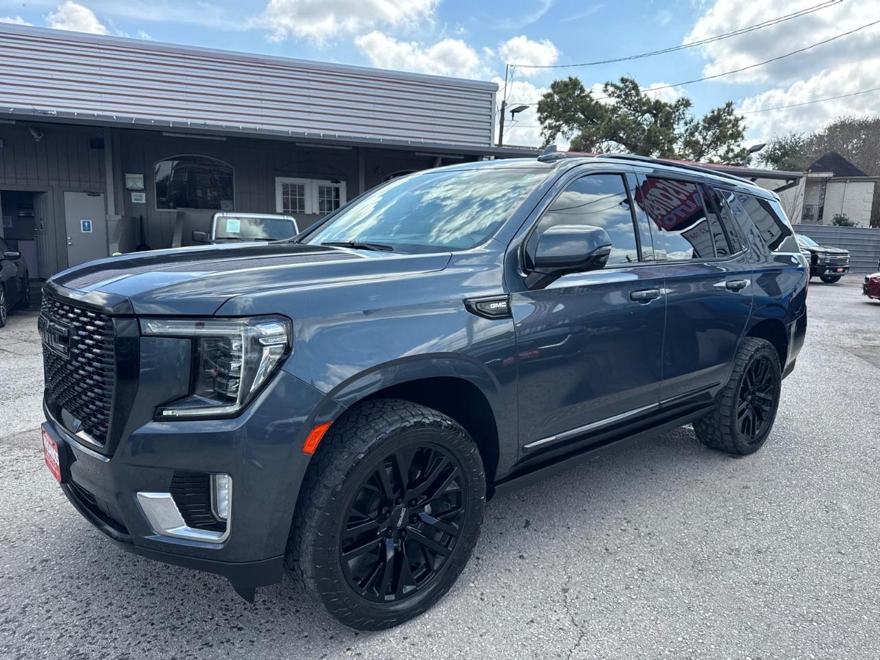 GMC Yukon Denali 2WD 2021