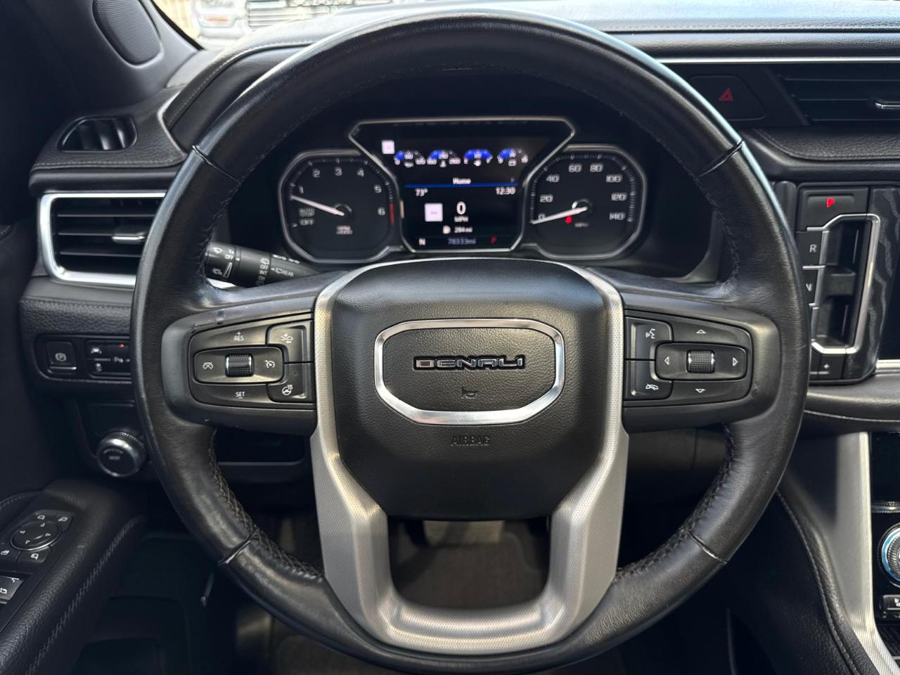 GMC Yukon Denali 2WD 2021