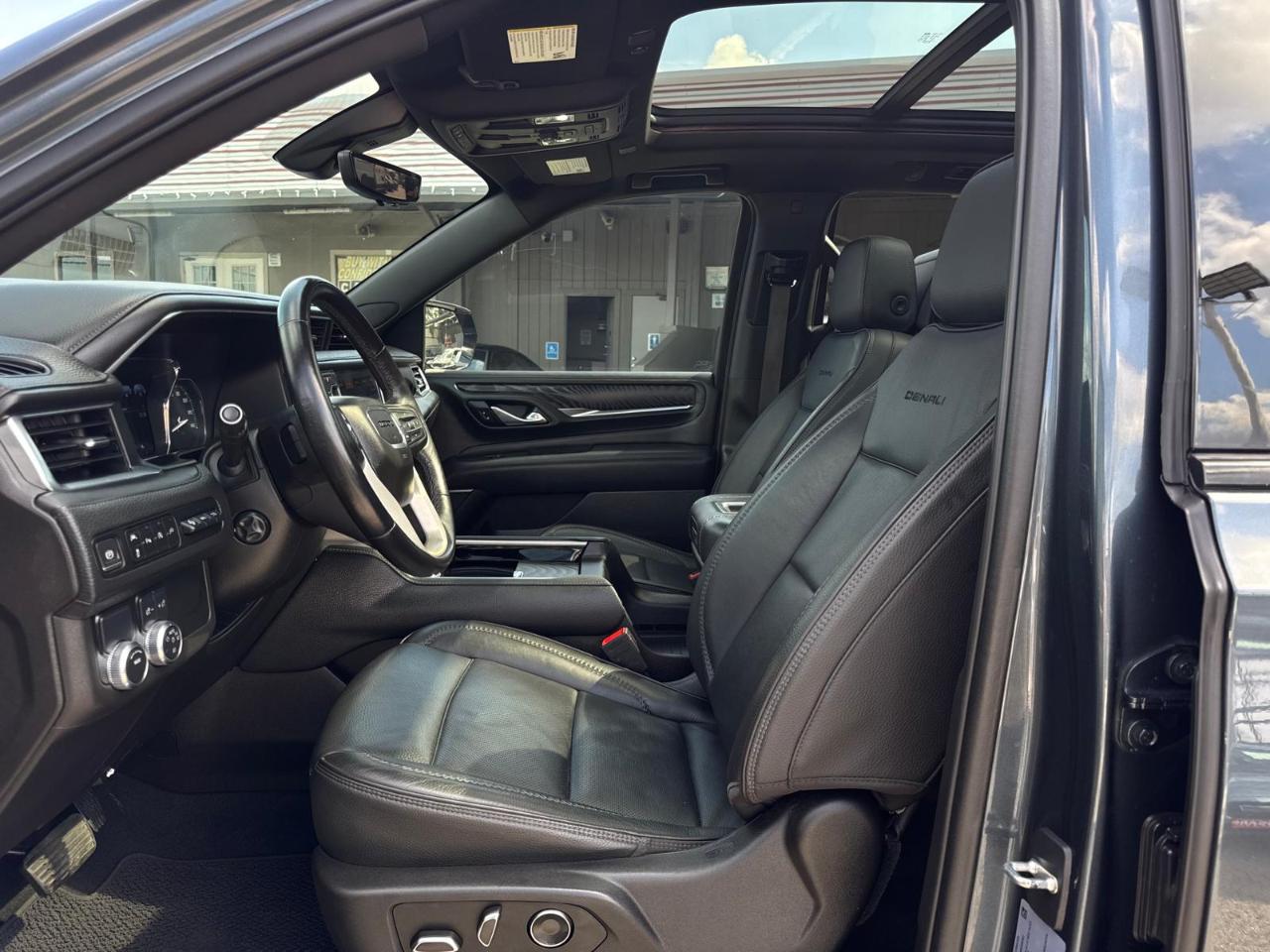 GMC Yukon Denali 2WD 2021