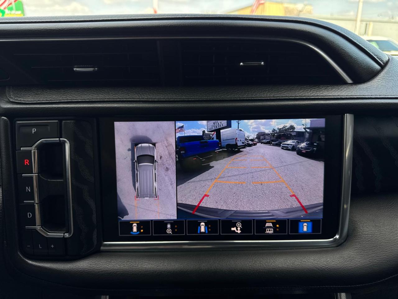 GMC Yukon Denali 2WD 2021