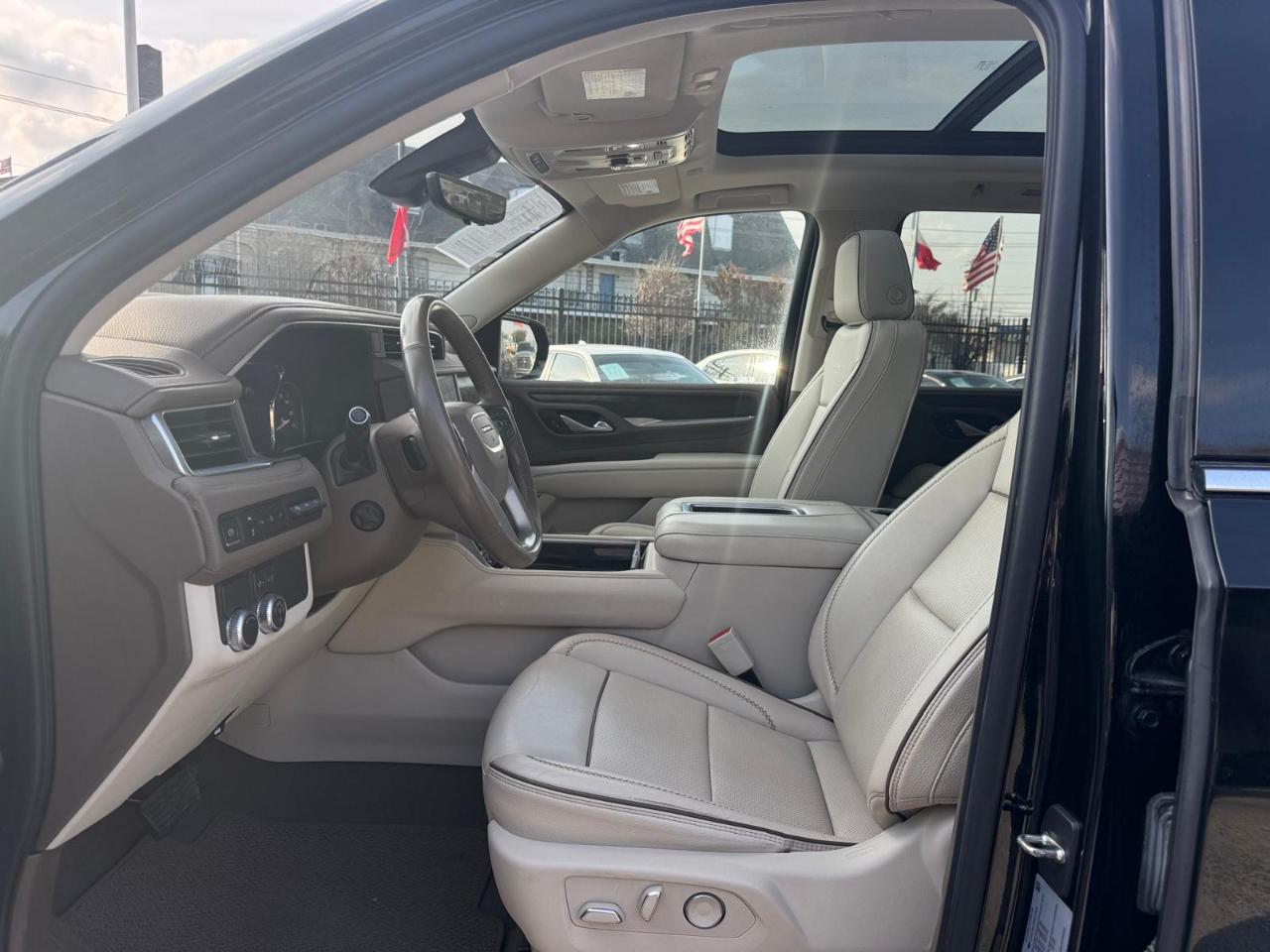 GMC Yukon Denali 2WD 2021