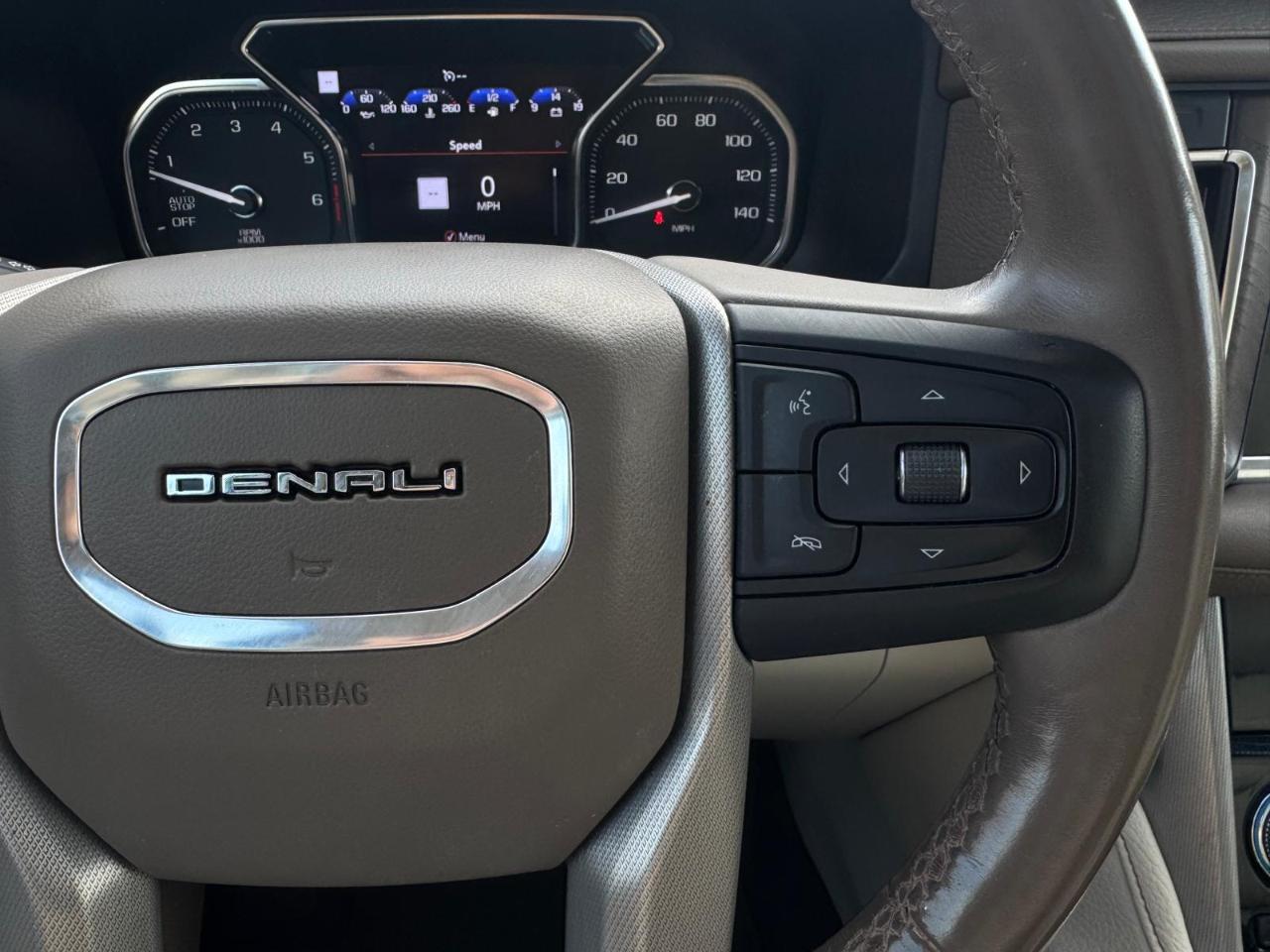 GMC Yukon Denali 2WD 2021