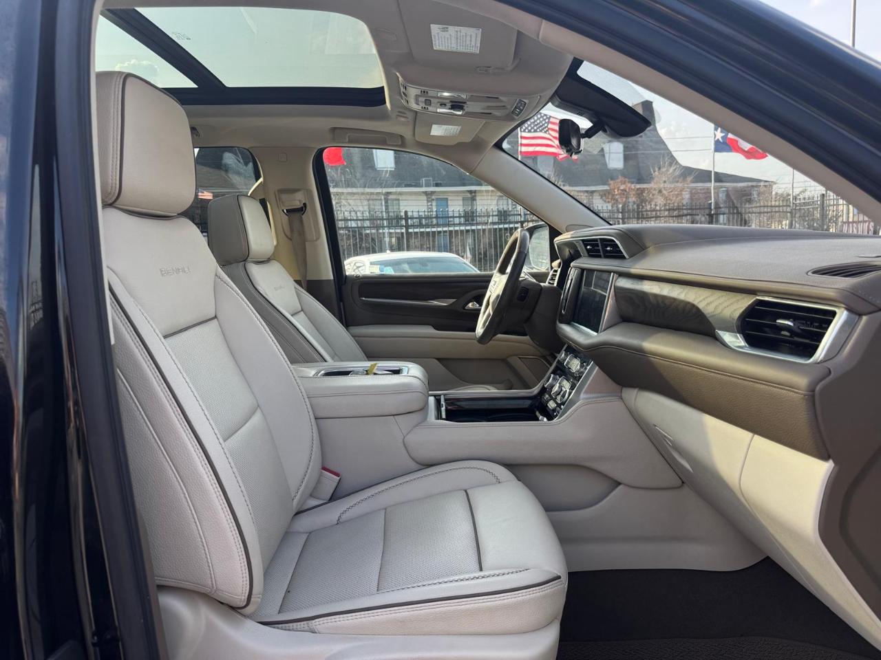 GMC Yukon Denali 2WD 2021