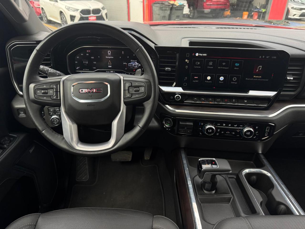 GMC Sierra 1500 SLT Crew Cab 4WD 2024