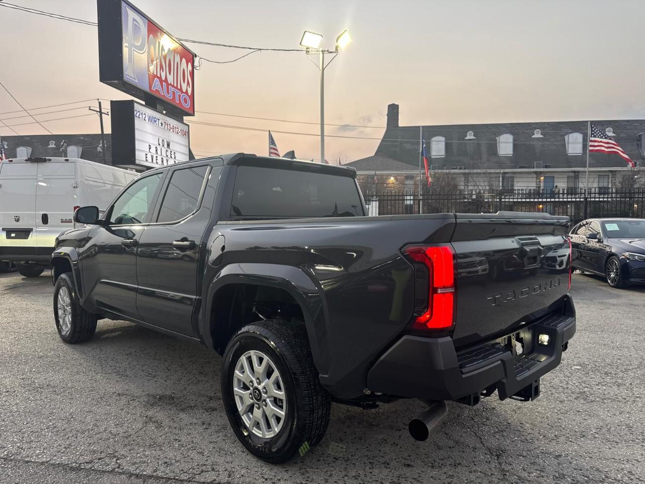 Toyota Tacoma SR Double Cab 2WD 2025