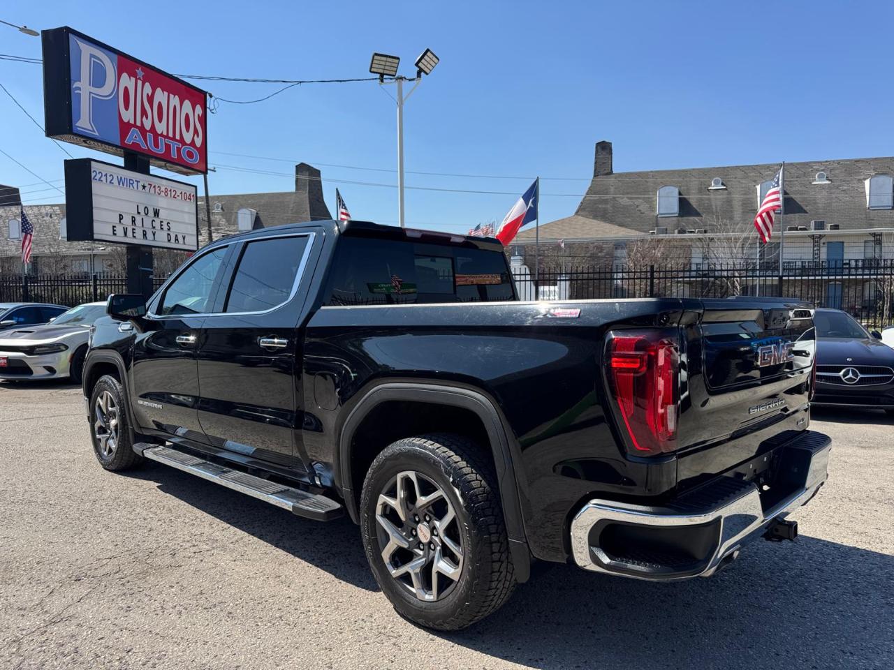 GMC Sierra 1500 SLT Crew Cab 4WD 2023
