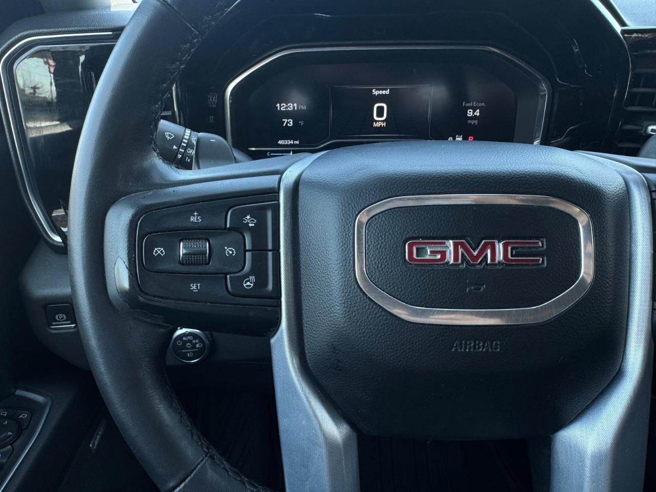 GMC Sierra 1500 SLT Crew Cab 4WD 2023