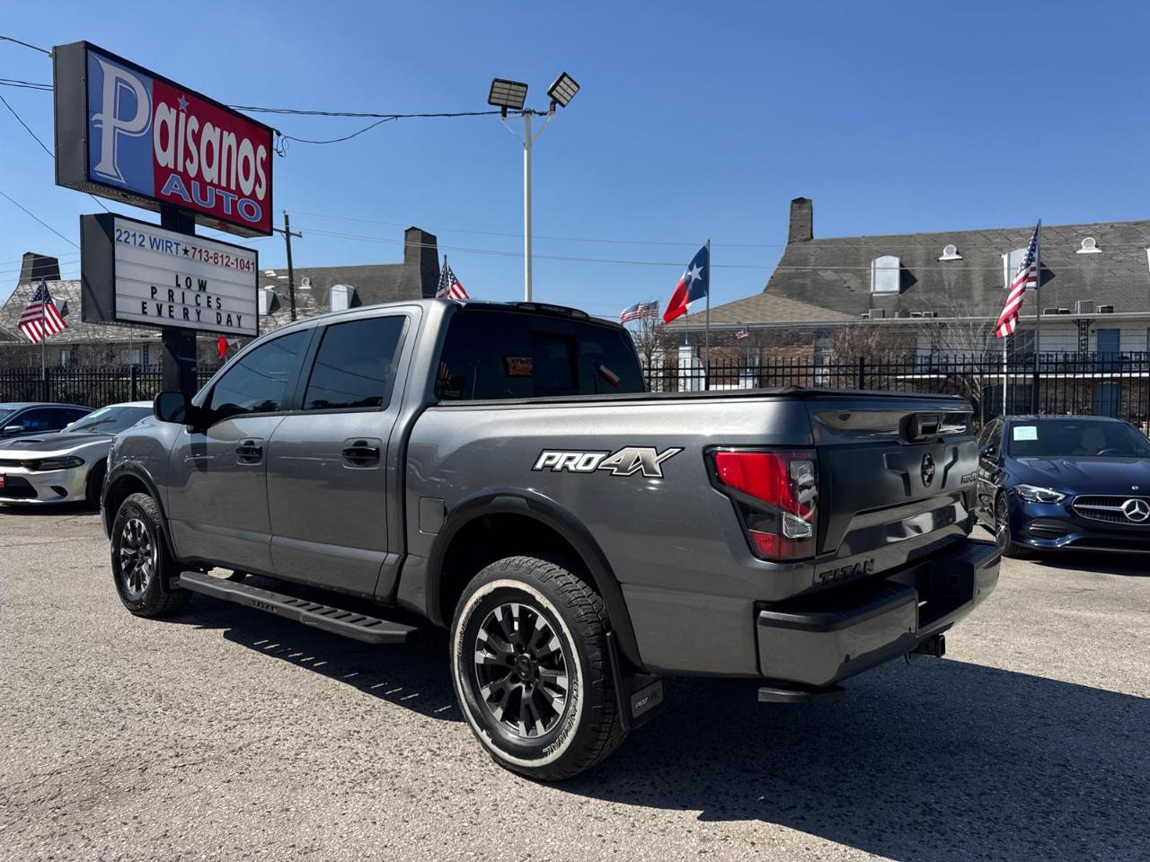Nissan Titan Platinum Reserve Crew Cab 4WD 2021