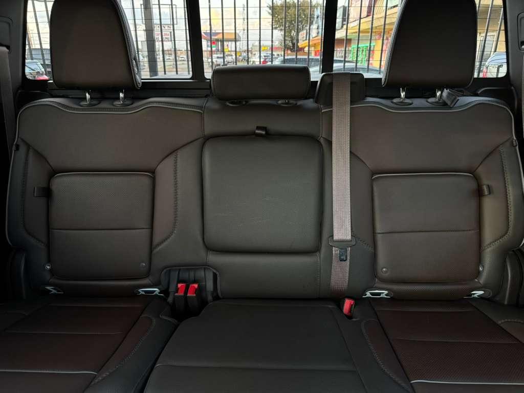 GMC Sierra 1500 Denali Crew Cab Short Box 4WD 2023