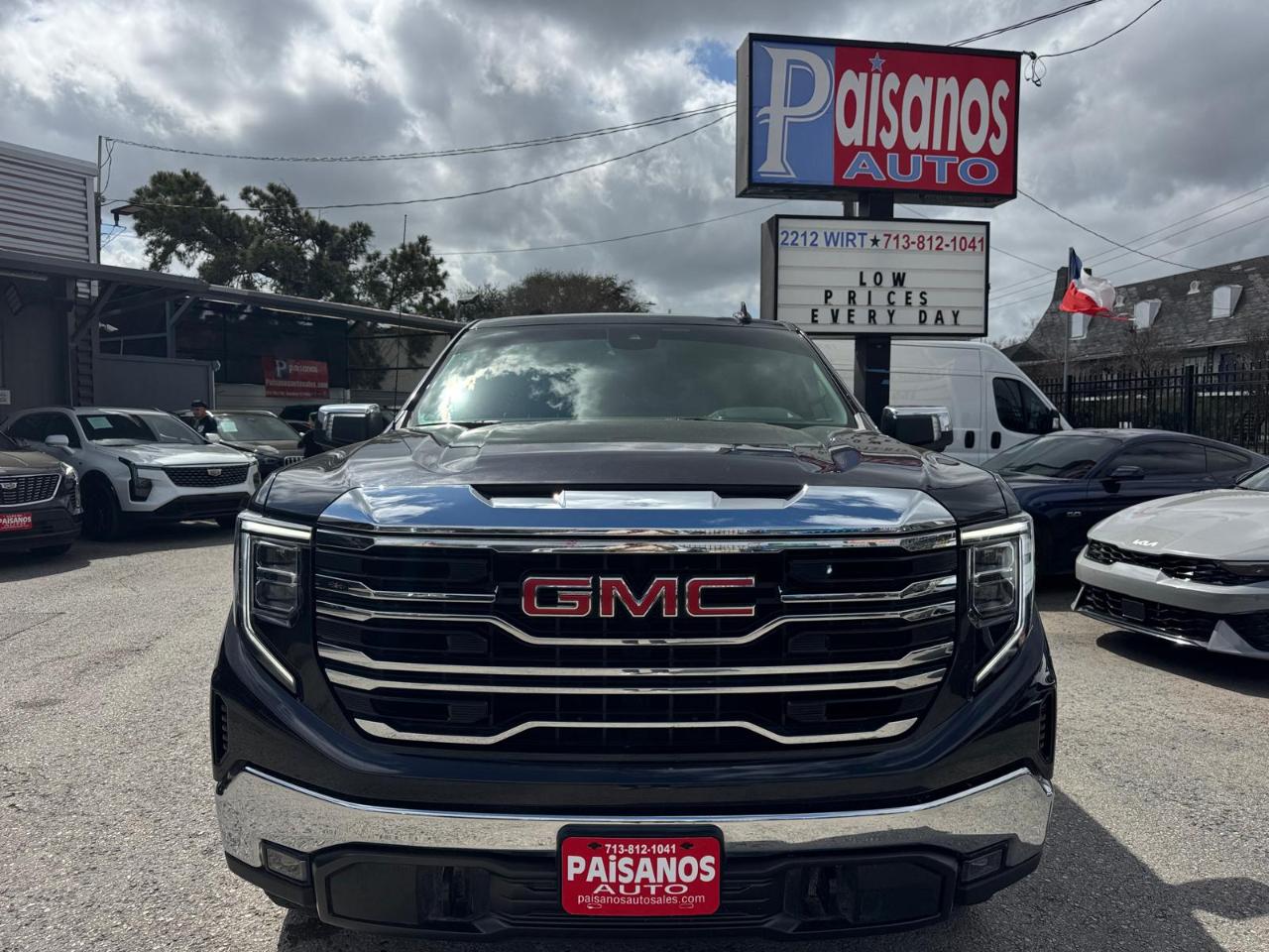 GMC Sierra 1500 SLT Crew Cab 4WD 2023