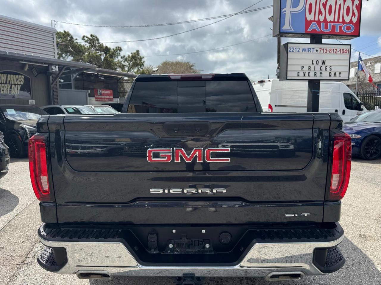 GMC Sierra 1500 SLT Crew Cab 4WD 2023