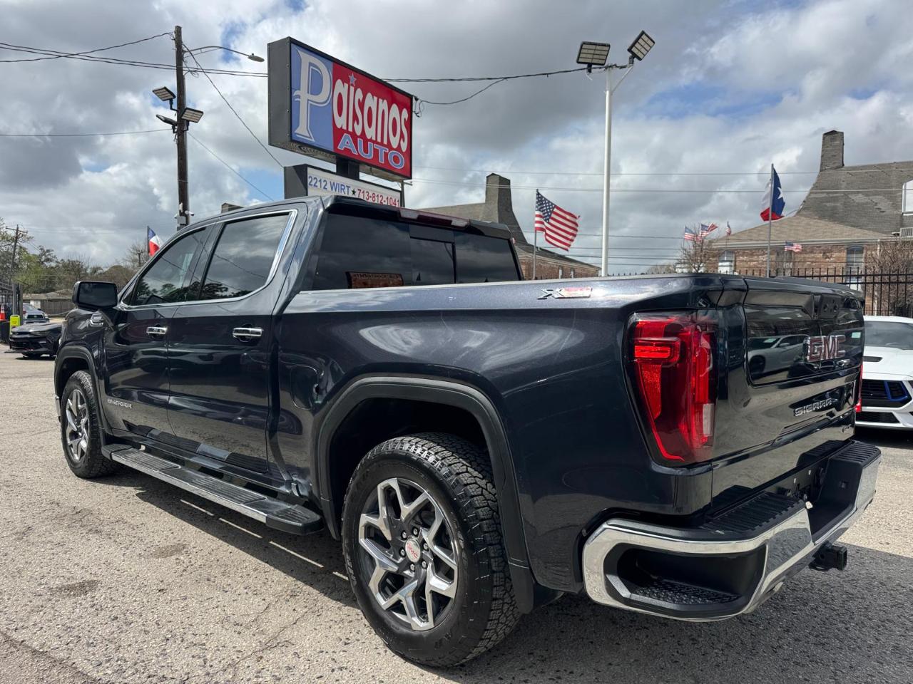 GMC Sierra 1500 SLT Crew Cab 4WD 2023