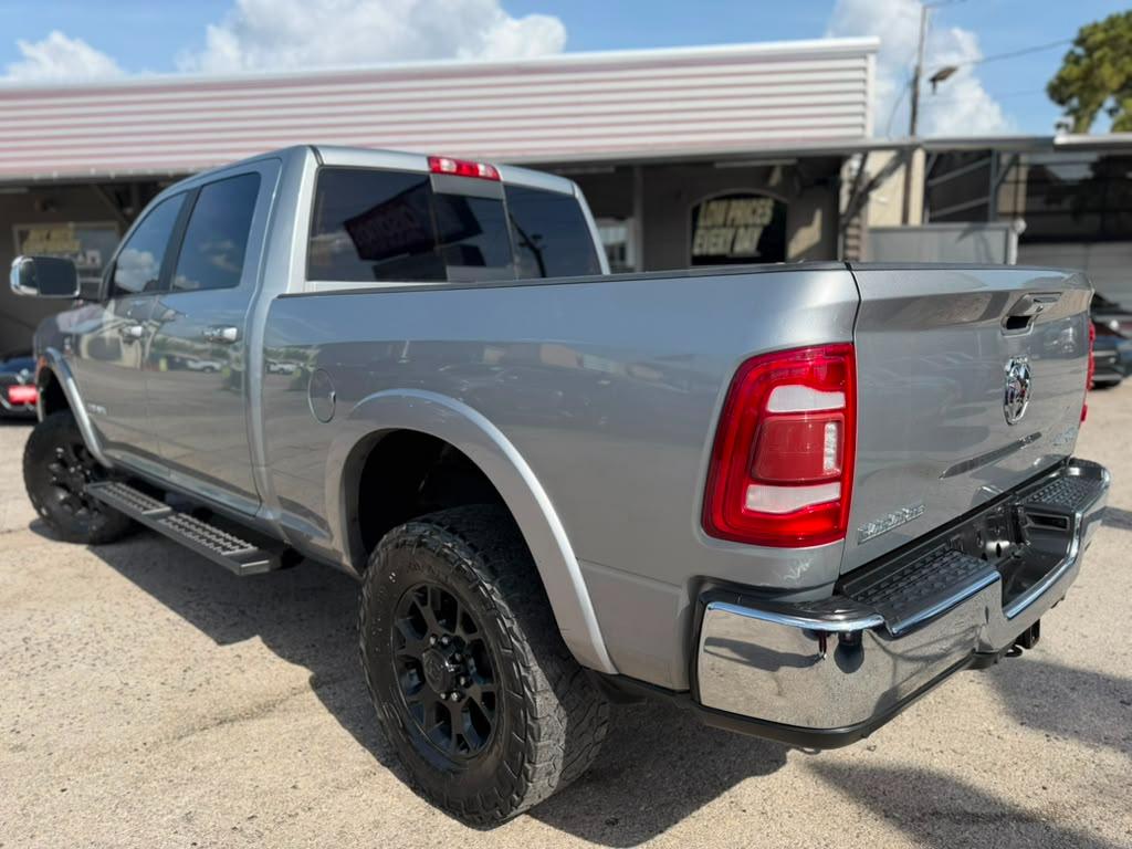 RAM 2500 Laramie Crew Cab SWB 4WD 2021
