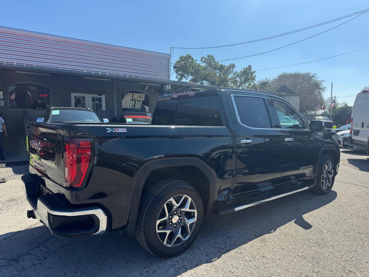 GMC Sierra 1500 SLT Crew Cab 4WD 2022