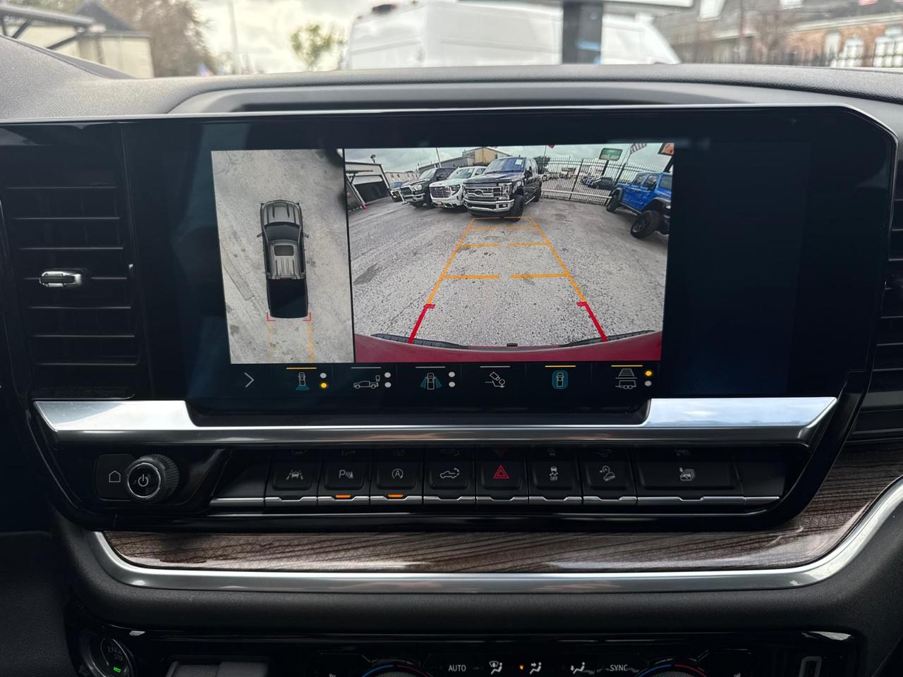 Chevrolet Silverado 1500 RST Crew Cab 4WD 2022