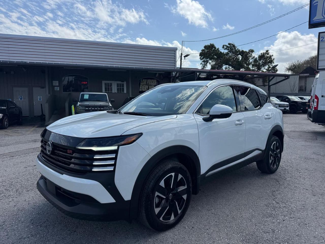 Nissan Kicks SR 2025