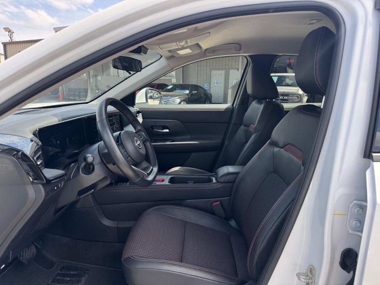 Nissan Kicks SR 2025