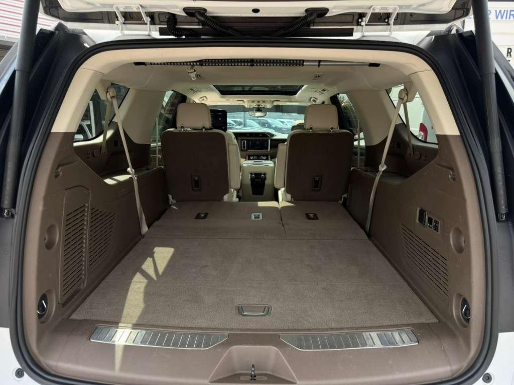 GMC Yukon XL Denali 2WD 2021