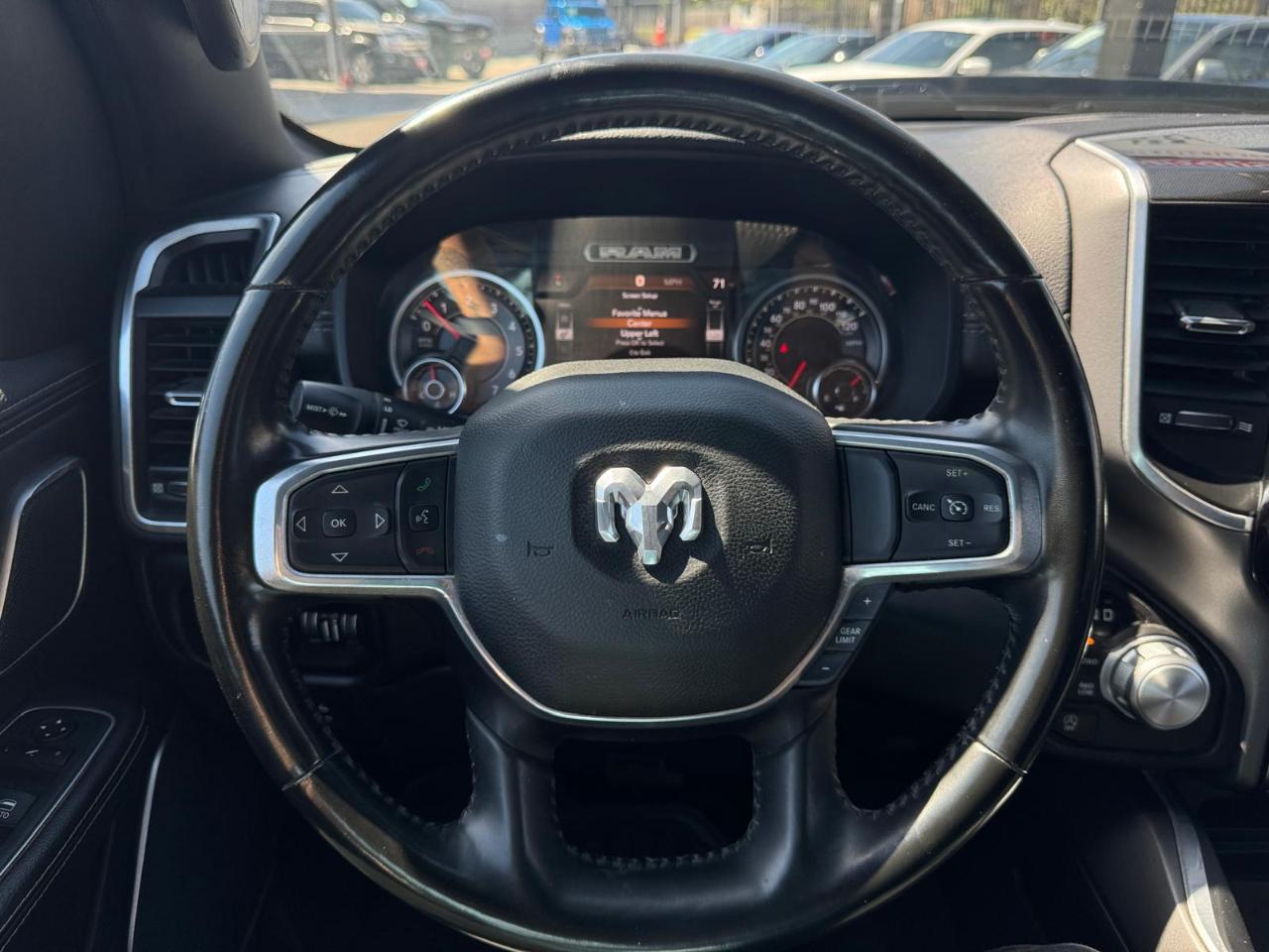 RAM 1500 Laramie Crew Cab SWB 4WD 2022