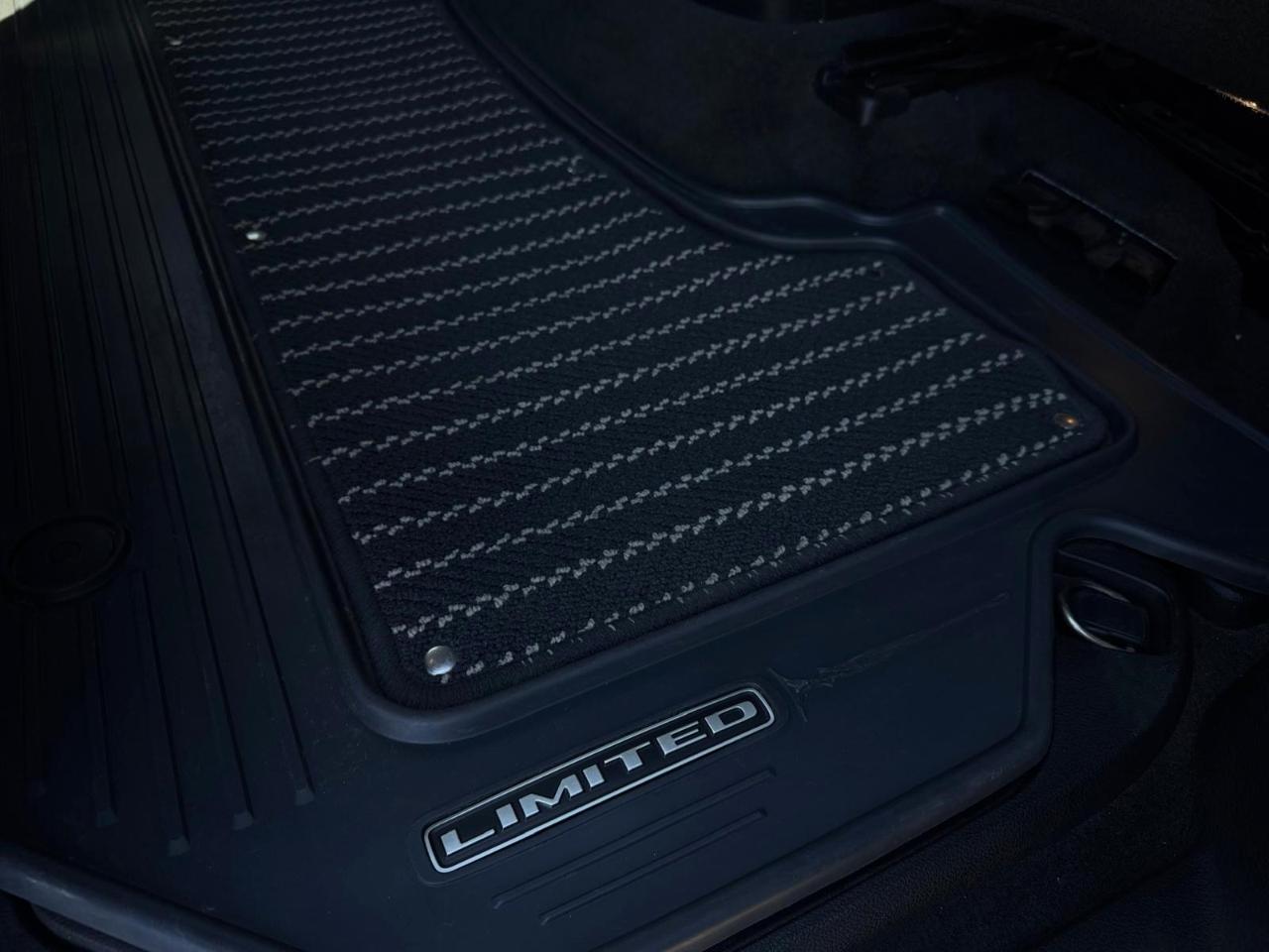 RAM 1500 Laramie Crew Cab SWB 4WD 2022