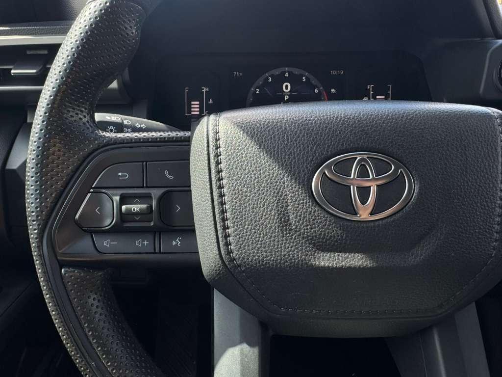 Toyota Tacoma SR Double Cab 2WD 2025