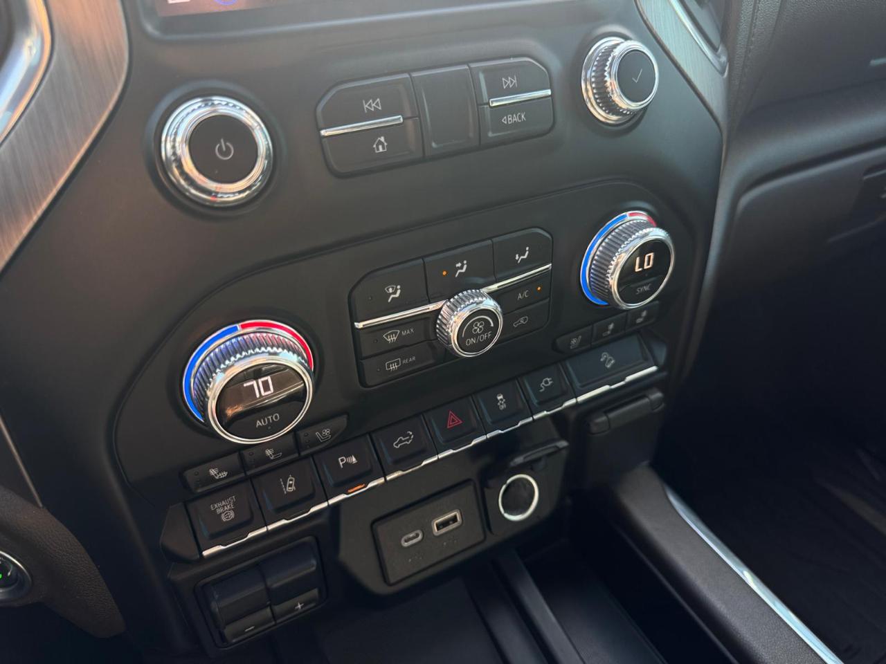 GMC Sierra 2500HD Denali Crew Cab 4WD 2020