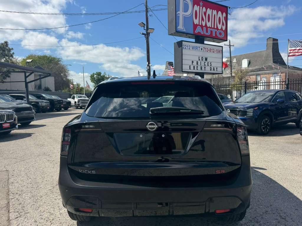 Nissan Kicks SR 2025