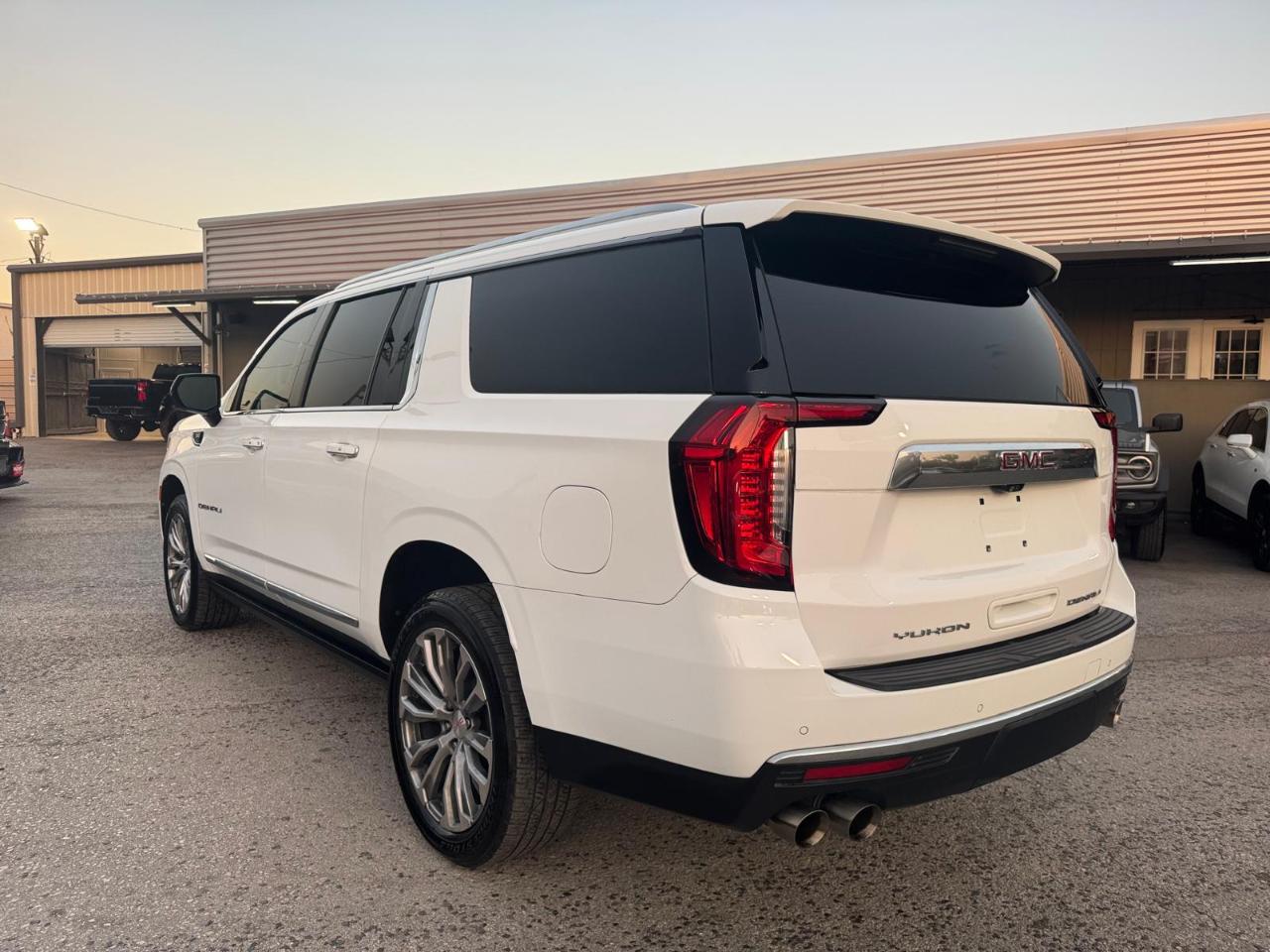 GMC Yukon XL Denali 2WD 2021